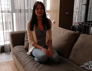 022216_casting_couch_with_a_gorgeous_brunette_with_a_voluptuous_body_gets_naked_and_fingers_herself_for_the_first_time_on_camera
