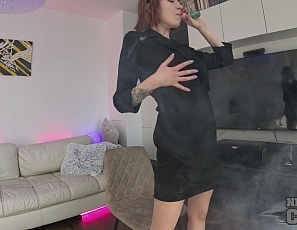 072025_big_boob_ginger_model_lilly_mays_striptease_dancing_and_getting_herself_off_with_hitachi_vibe