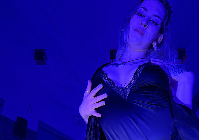 090324_sam_big_boobs_gives_pov_private_striptease_erotic_pussy_touching_show_in_black_light