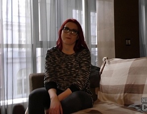 102615_ginger_big_boob_model_20yo_foxy_makes_her_first_time_naked_casting_video