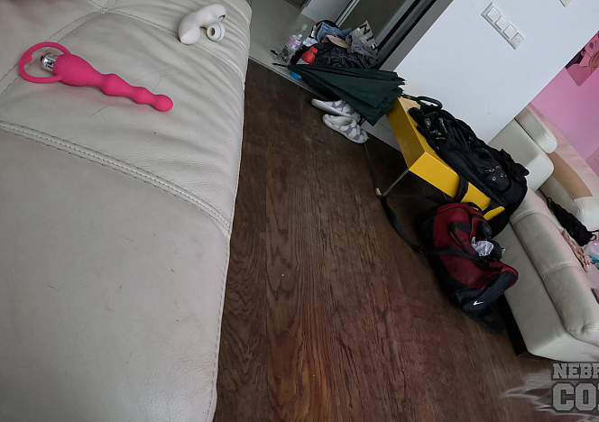 110625_babyhunters_tries_double_penetration_for_the_first_time_ever_stretching_both_of_her_holes_in_the_locker_room