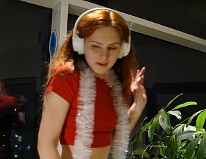 111221_ultra_hot_ginger_lea_headphones_drinking_and_huge_rubber_dildo