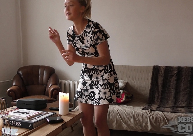 121417_pov_dildoing_and_fingering_skinny_young_jette_kare_until_she_gets_off